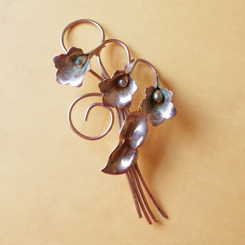 Vintage 1940s Copper Lily Flower Brooch – Large 5" Art Deco Floral Pin
